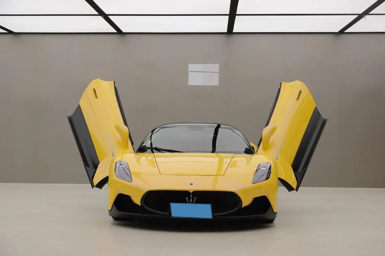 2020 Maserati MC20 3.0T 630HP V6 8DCT,autocango,china used car exporter,china ev exporter,chinese used car exporter,chinese used ev exporter