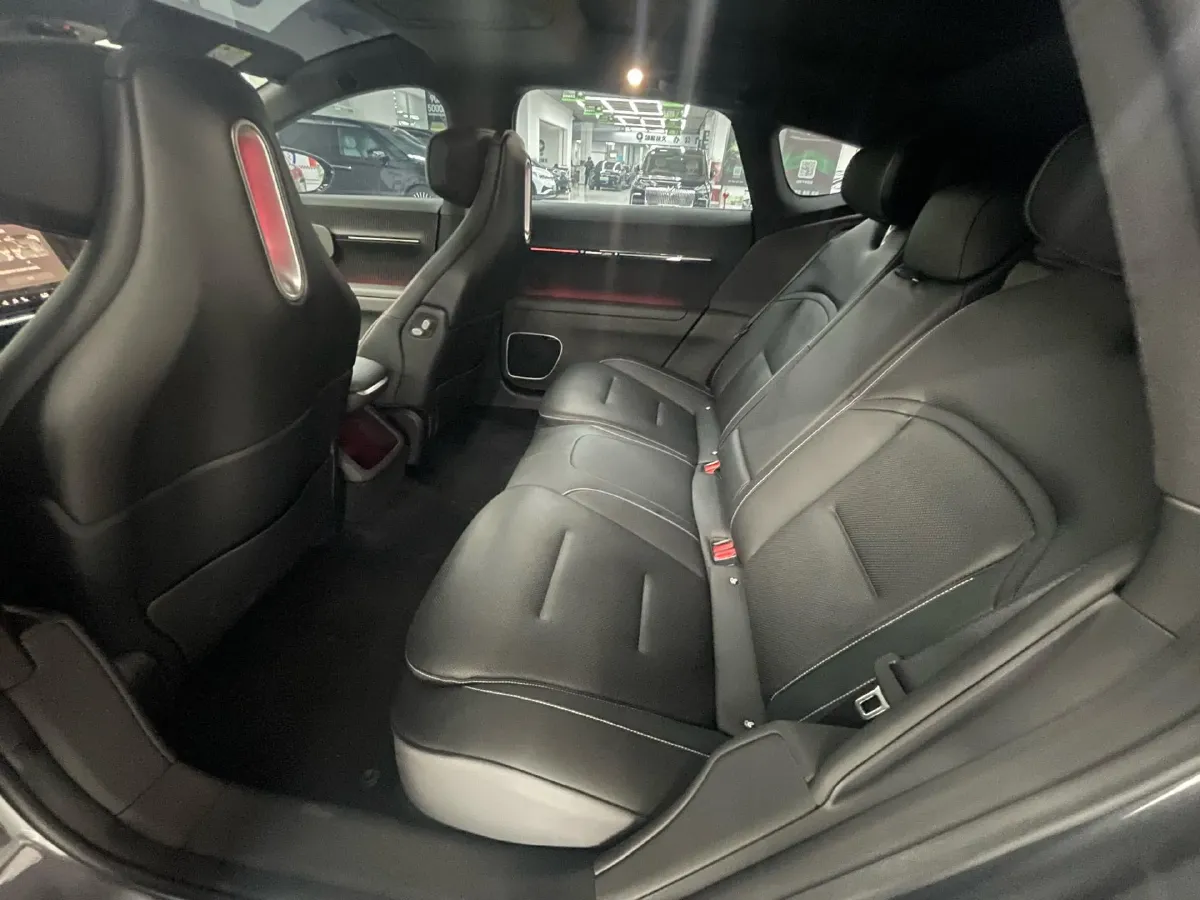 2025 Avatr 12 1.5T 156HP L4 REEV 39.05KWH,autocango,china used car exporter,china ev exporter,chinese used car exporter,chinese used ev exporter