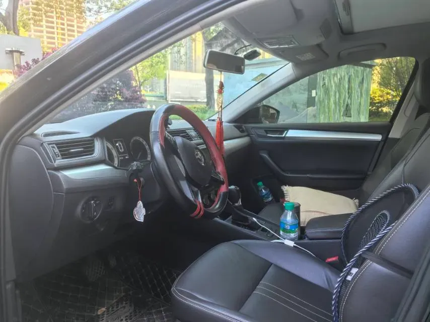 2018 Skoda Superb 1.4T 150HP L4 7DCT,autocango,china used car exporter,china ev exporter,chinese used car exporter,chinese used ev exporter