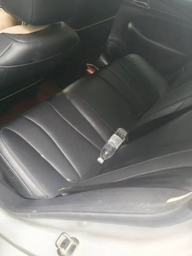 2020 Roewe i5 1.5L 120HP L4 5MT,autocango,china used car exporter,china ev exporter,chinese used car exporter,chinese used ev exporter