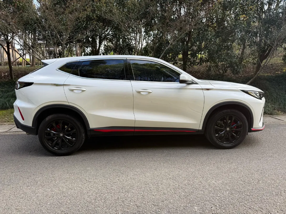 2025 ChangAn X5 PLUS 1.5T 188HP L4 7DCT,autocango,china used car exporter,china ev exporter,chinese used car exporter,chinese used ev exporter