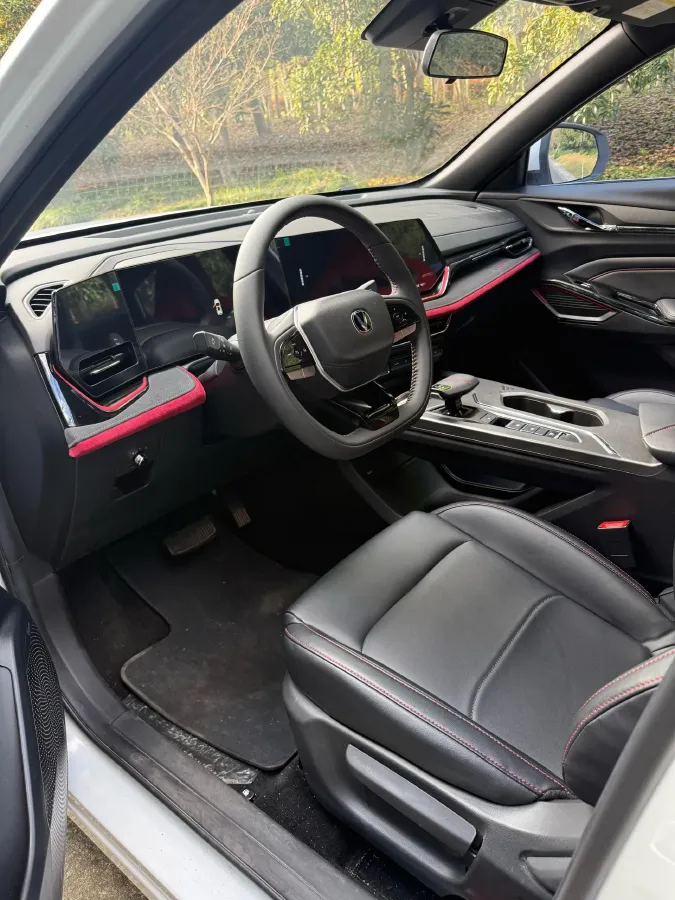 2025 ChangAn X5 PLUS 1.5T 188HP L4 7DCT,autocango,china used car exporter,china ev exporter,chinese used car exporter,chinese used ev exporter