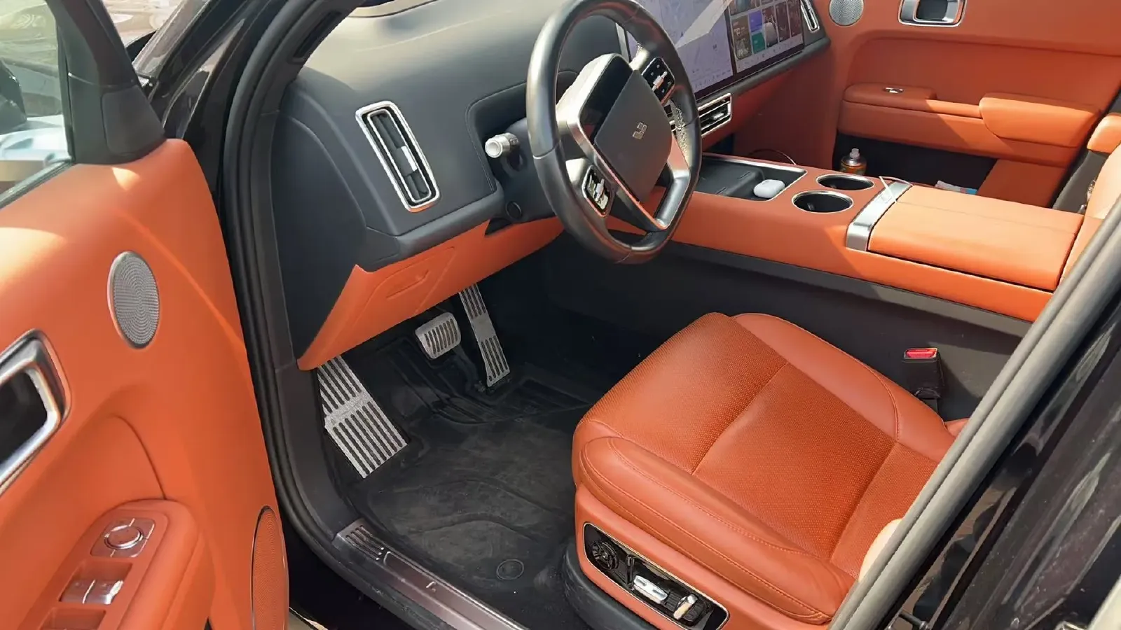 2023 Li L7 Range Extended 154HP REEV 40.9KWH,autocango,china used car exporter,china ev exporter,chinese used car exporter,chinese used ev exporter