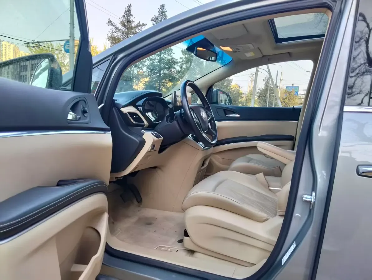 2023 Buick GL8 2.0T 237HP L4 9AT,autocango,china used car exporter,china ev exporter,chinese used car exporter,chinese used ev exporter