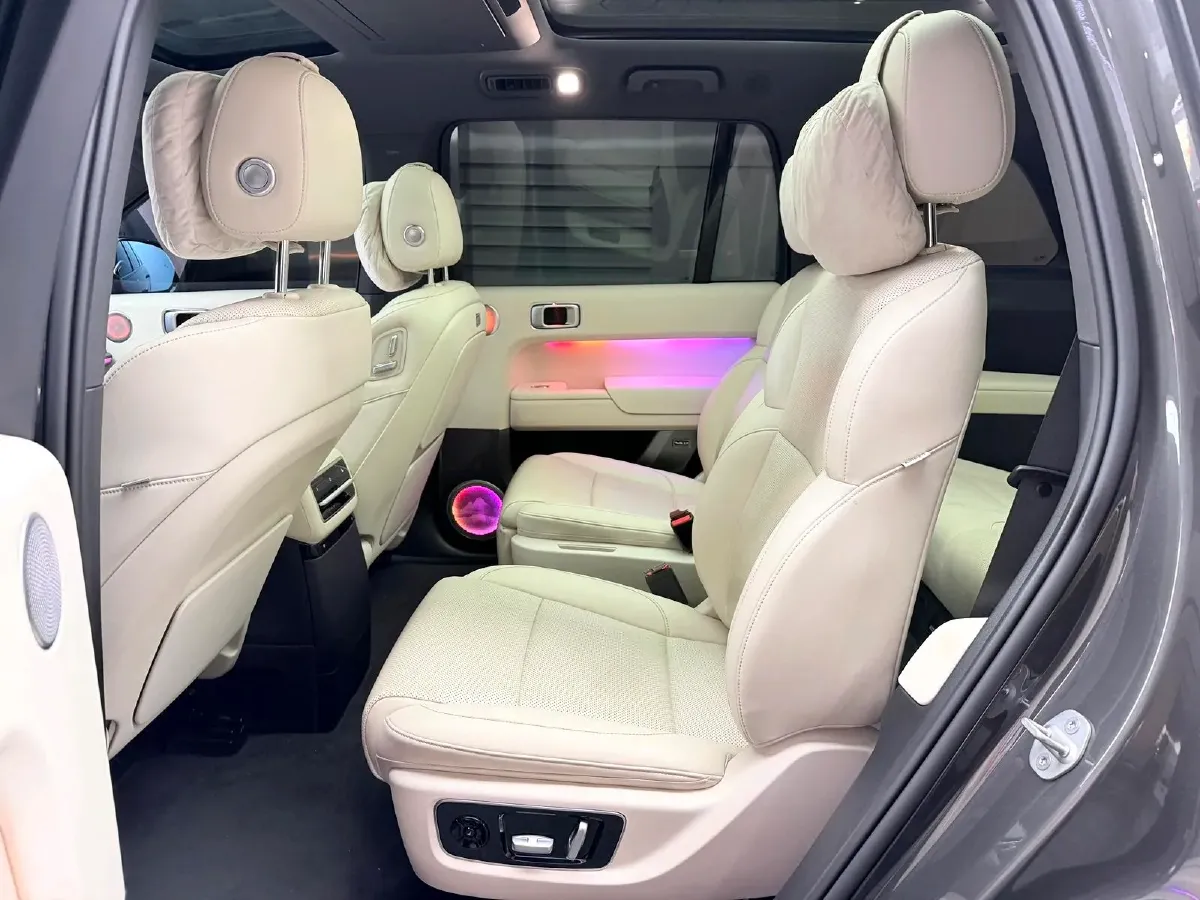 2022 Li L9 Range Extended 154HP REEV 42.6KWH,autocango,china used car exporter,china ev exporter,chinese used car exporter,chinese used ev exporter