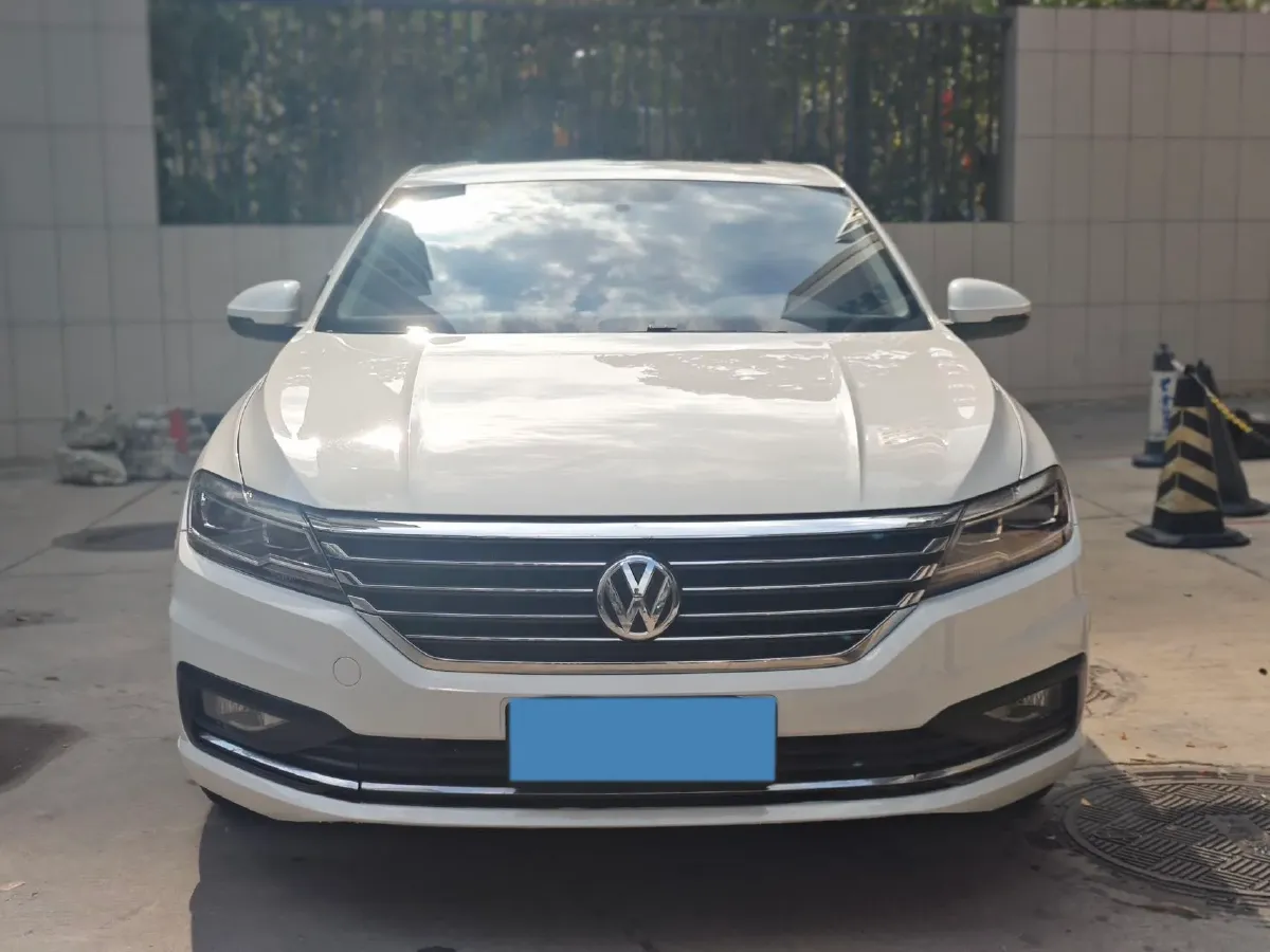 2018 Skoda Karoq 1.4T 150HP L4 7DCT,autocango,china used car exporter,china ev exporter,chinese used car exporter,chinese used ev exporter