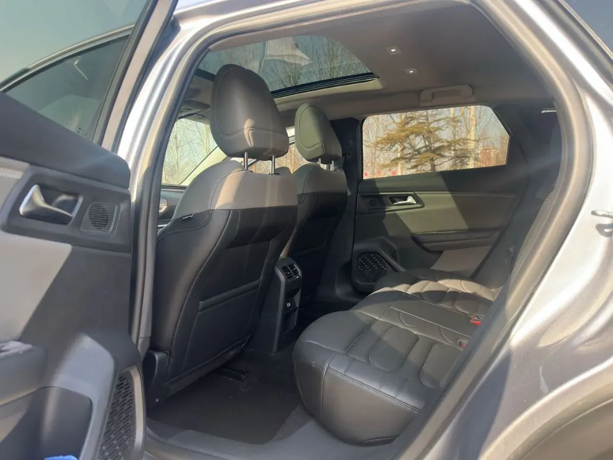 2024 Citroen C5 X 1.6T 175HP L4 8AT,autocango,china used car exporter,china ev exporter,chinese used car exporter,chinese used ev exporter