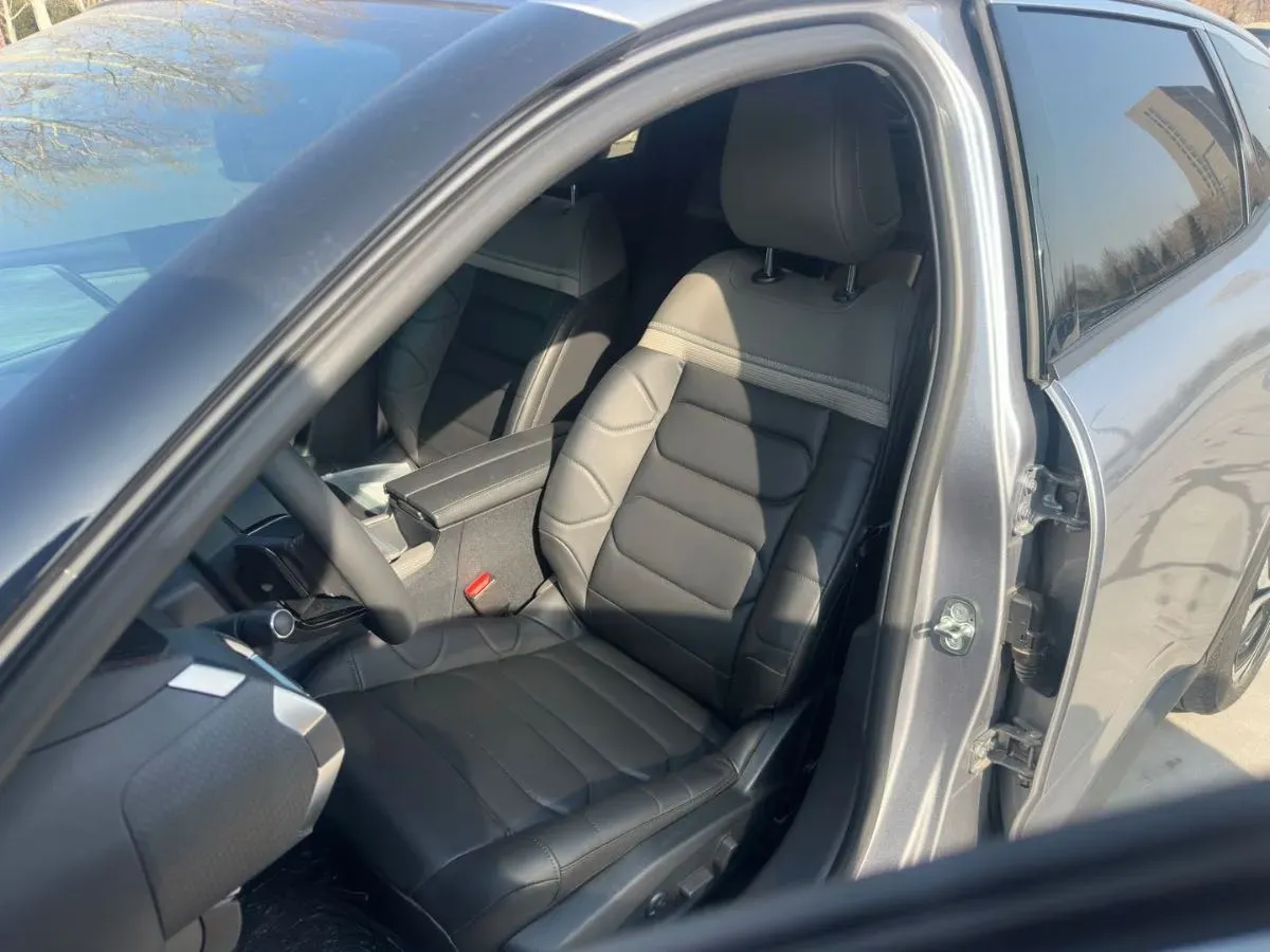 2024 Citroen C5 X 1.6T 175HP L4 8AT,autocango,china used car exporter,china ev exporter,chinese used car exporter,chinese used ev exporter