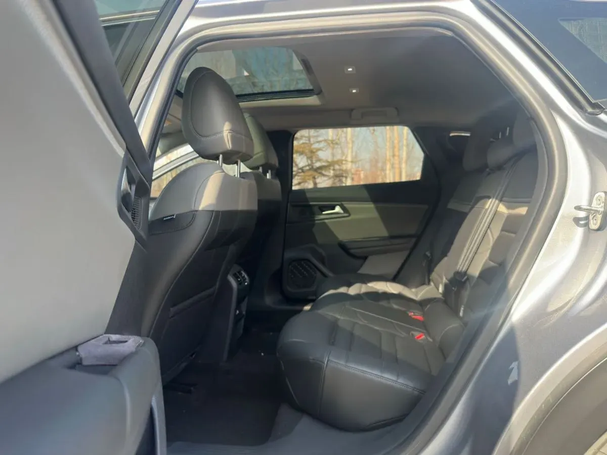 2024 Citroen C5 X 1.6T 175HP L4 8AT,autocango,china used car exporter,china ev exporter,chinese used car exporter,chinese used ev exporter