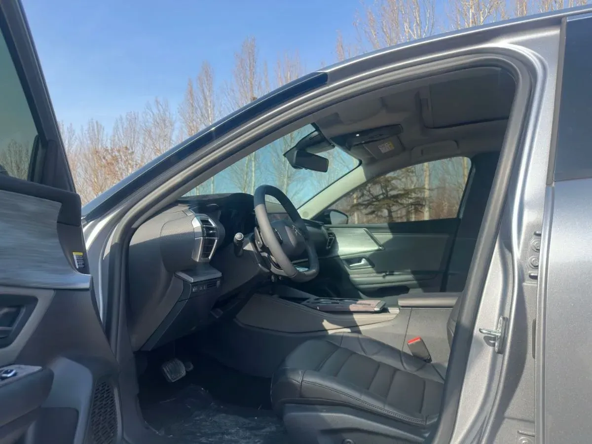 2024 Citroen C5 X 1.6T 175HP L4 8AT,autocango,china used car exporter,china ev exporter,chinese used car exporter,chinese used ev exporter