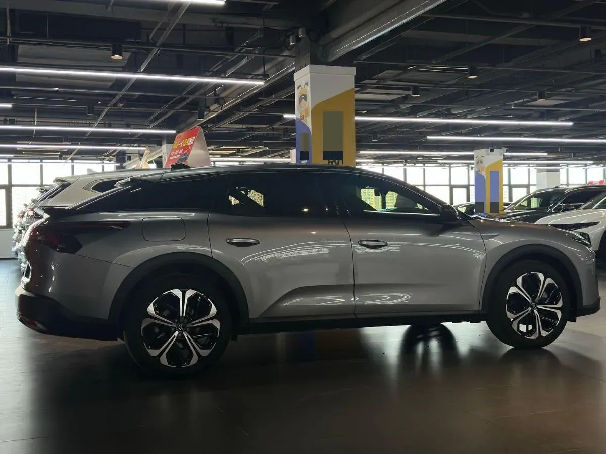 2024 Citroen C5 X 1.6T 175HP L4 8AT,autocango,china used car exporter,china ev exporter,chinese used car exporter,chinese used ev exporter