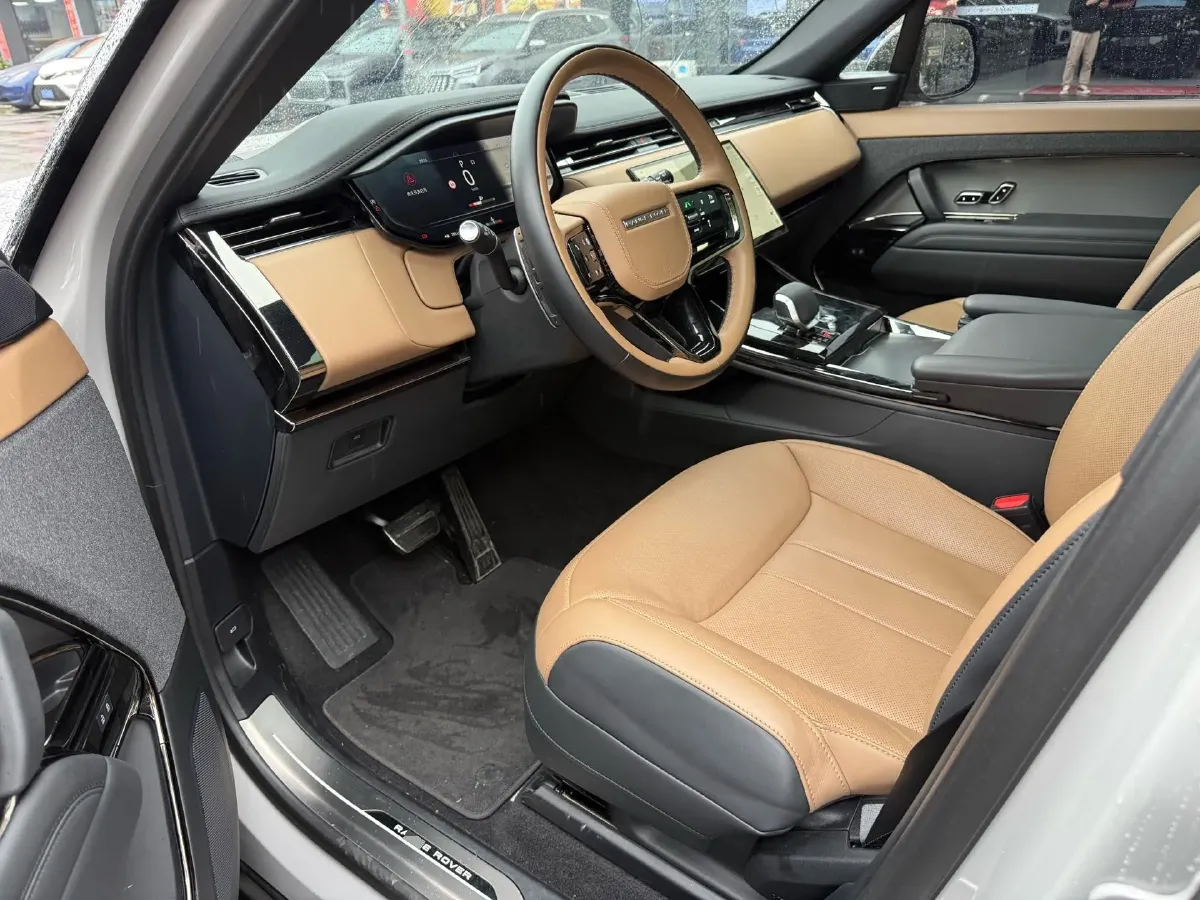 2025 Land Rover Range Rover Sport 3.0T 400HP L6 8AT,autocango,china used car exporter,china ev exporter,chinese used car exporter,chinese used ev exporter