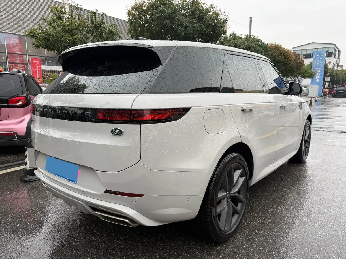 2025 Land Rover Range Rover Sport 3.0T 400HP L6 8AT,autocango,china used car exporter,china ev exporter,chinese used car exporter,chinese used ev exporter