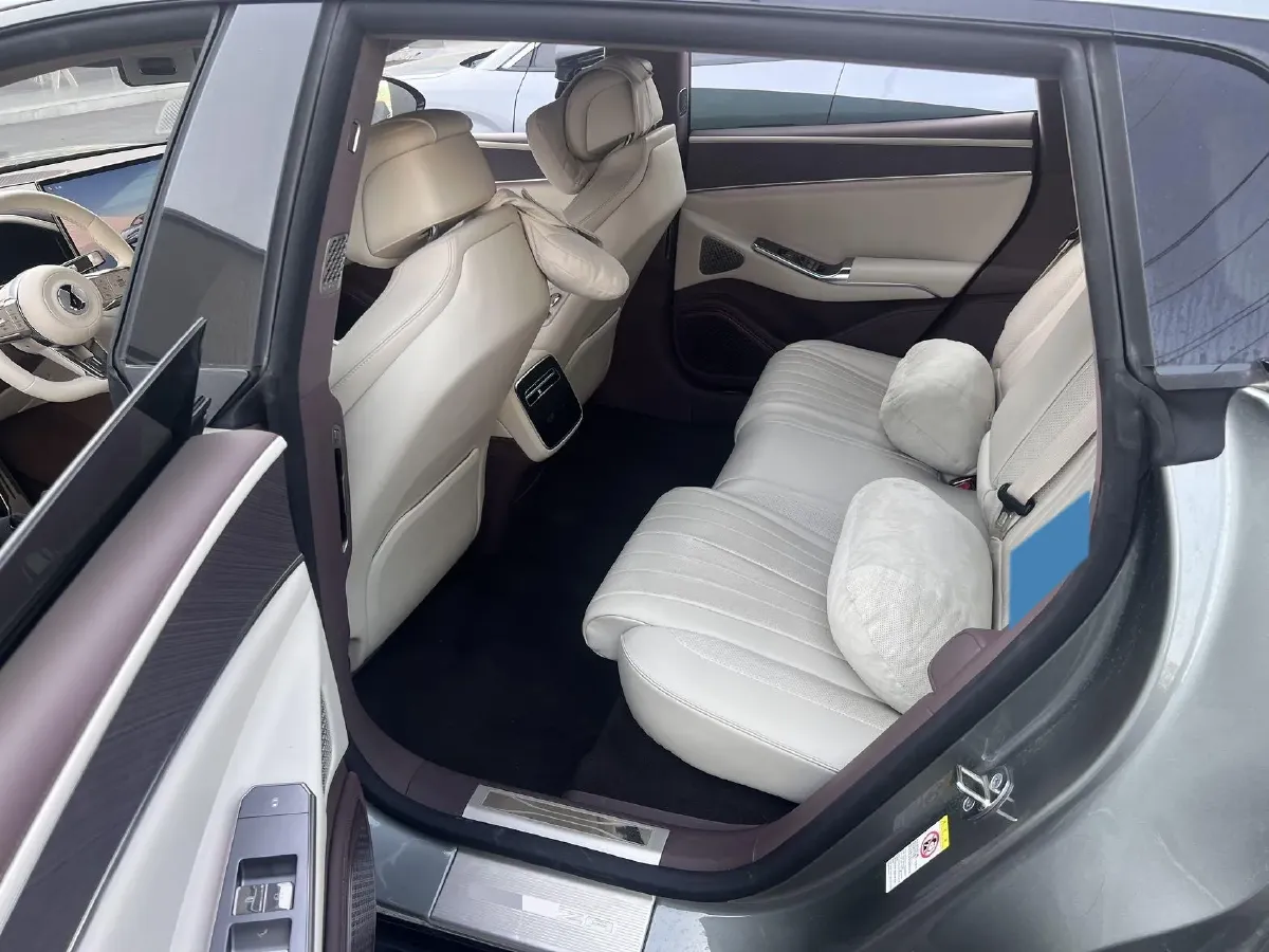 2024 Denza DenzaZ9GT 2.0T 207HP L4 E-CVT PHEV 38.5KWH,autocango,china used car exporter,china ev exporter,chinese used car exporter,chinese used ev exporter