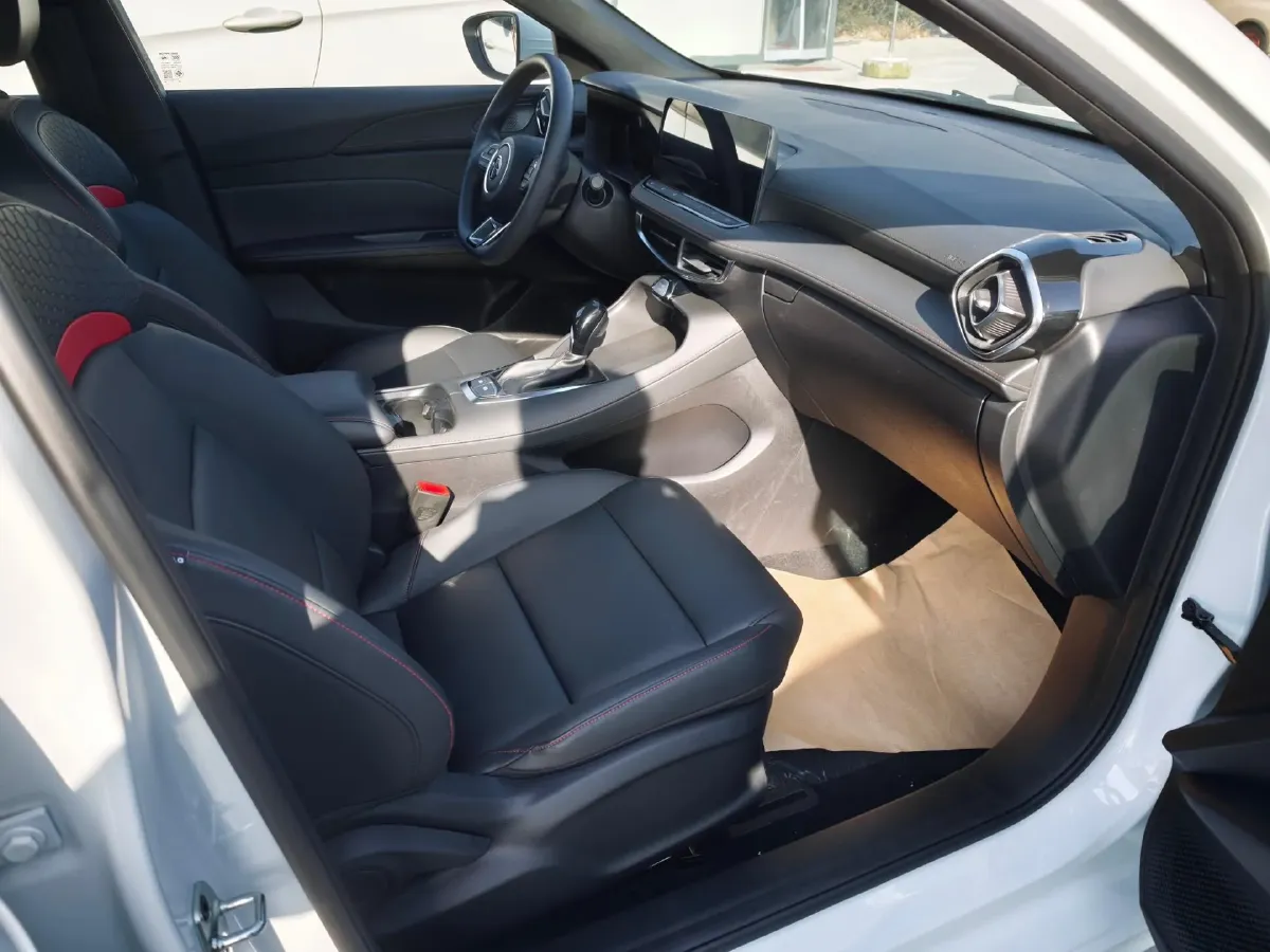 2025 MG 5 1.5L 129HP L4 CVT,autocango,china used car exporter,china ev exporter,chinese used car exporter,chinese used ev exporter