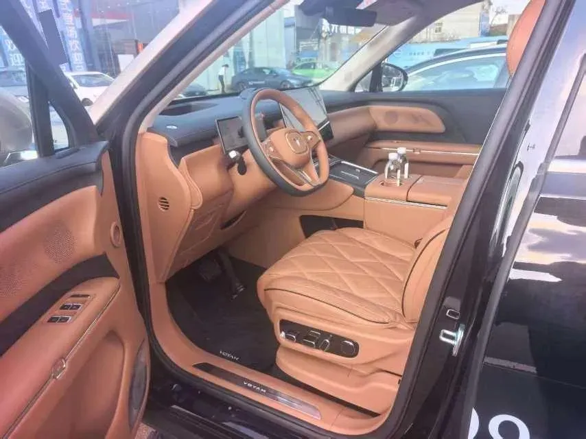 2026 Voyah 9L 1.5T 150HP L4 PHEV,autocango,china used car exporter,china ev exporter,chinese used car exporter,chinese used ev exporter