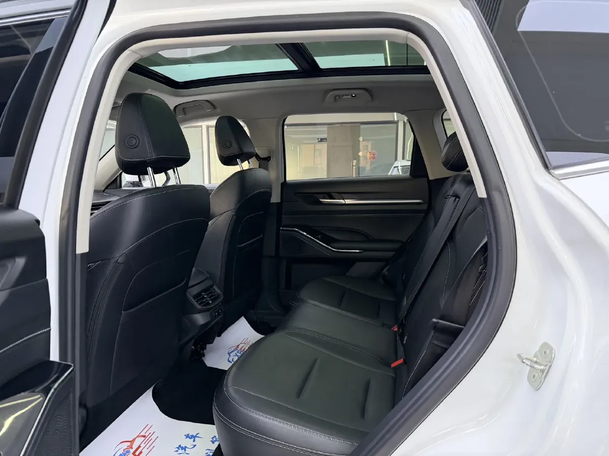 2021 Haval H6 2.0T 211HP L4 7DCT,autocango,china used car exporter,china ev exporter,chinese used car exporter,chinese used ev exporter