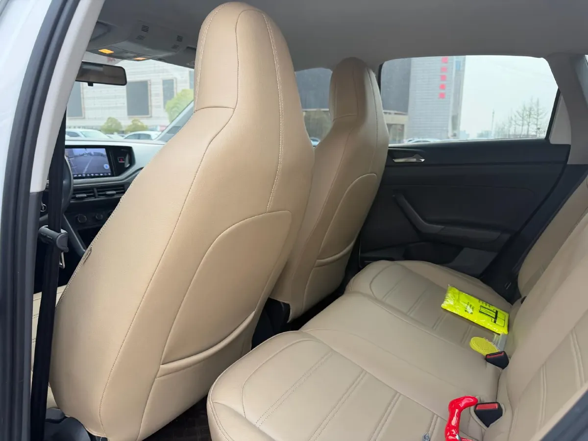 2023 Volkswagen Polo 1.5L 113HP L4 6AT,autocango,china used car exporter,china ev exporter,chinese used car exporter,chinese used ev exporter