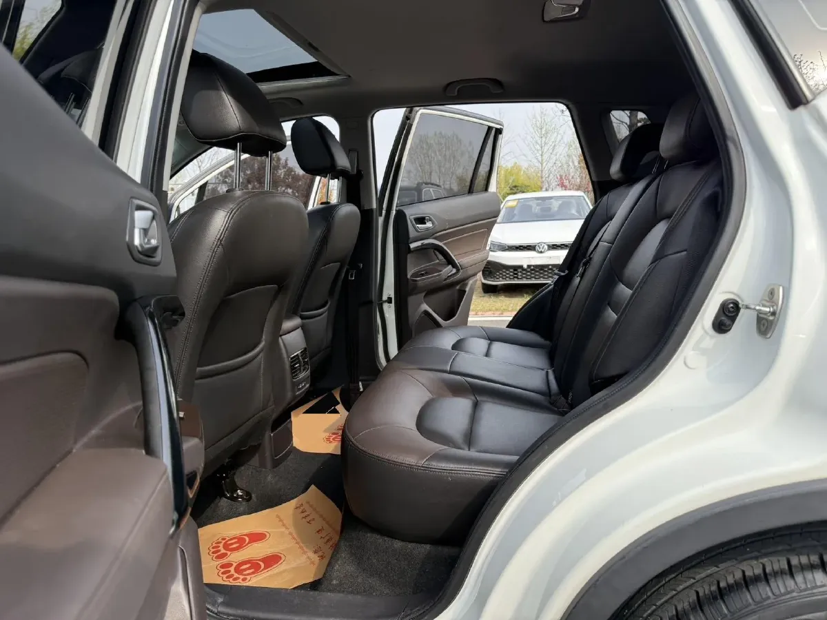 2017 GAC Trumpchi GS4 1.3T 137HP L4 7DCT,autocango,china used car exporter,china ev exporter,chinese used car exporter,chinese used ev exporter