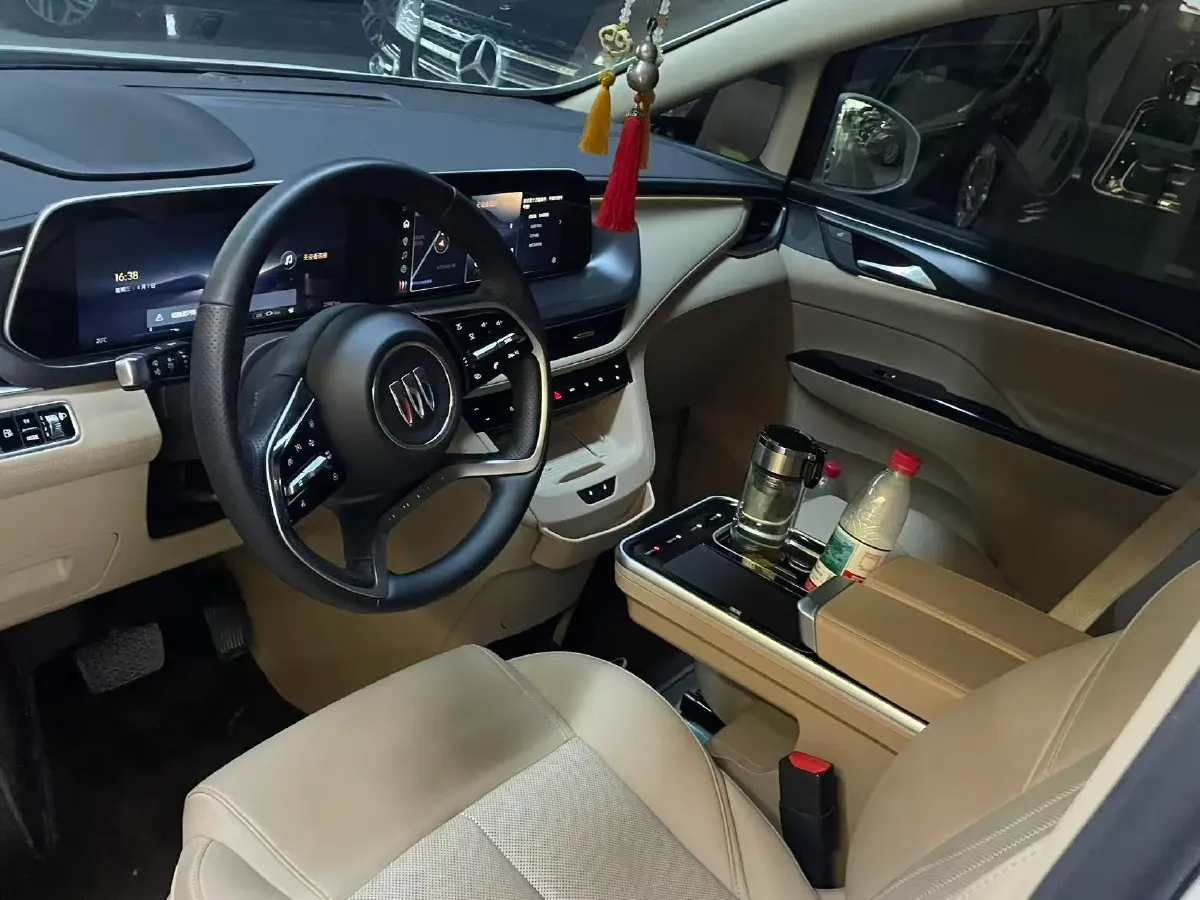 2025 Buick GL8 1.5T 180HP L4 2DHT PHEV,autocango,china used car exporter,china ev exporter,chinese used car exporter,chinese used ev exporter