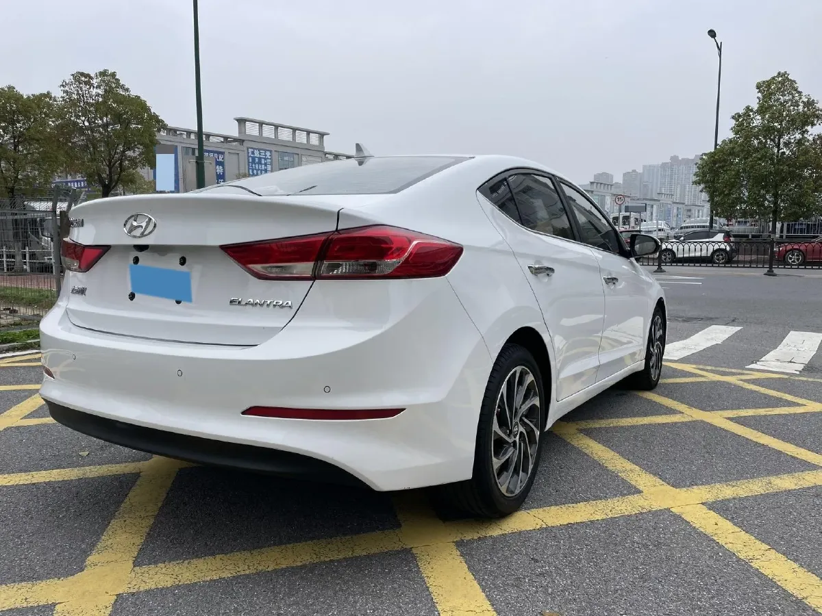 2020 Hyundai Elantra 1.5L 115HP L4 CVT,autocango,china used car exporter,china ev exporter,chinese used car exporter,chinese used ev exporter