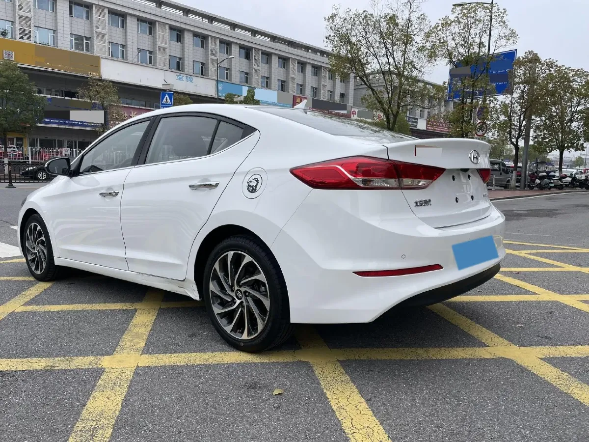 2020 Hyundai Elantra 1.5L 115HP L4 CVT,autocango,china used car exporter,china ev exporter,chinese used car exporter,chinese used ev exporter