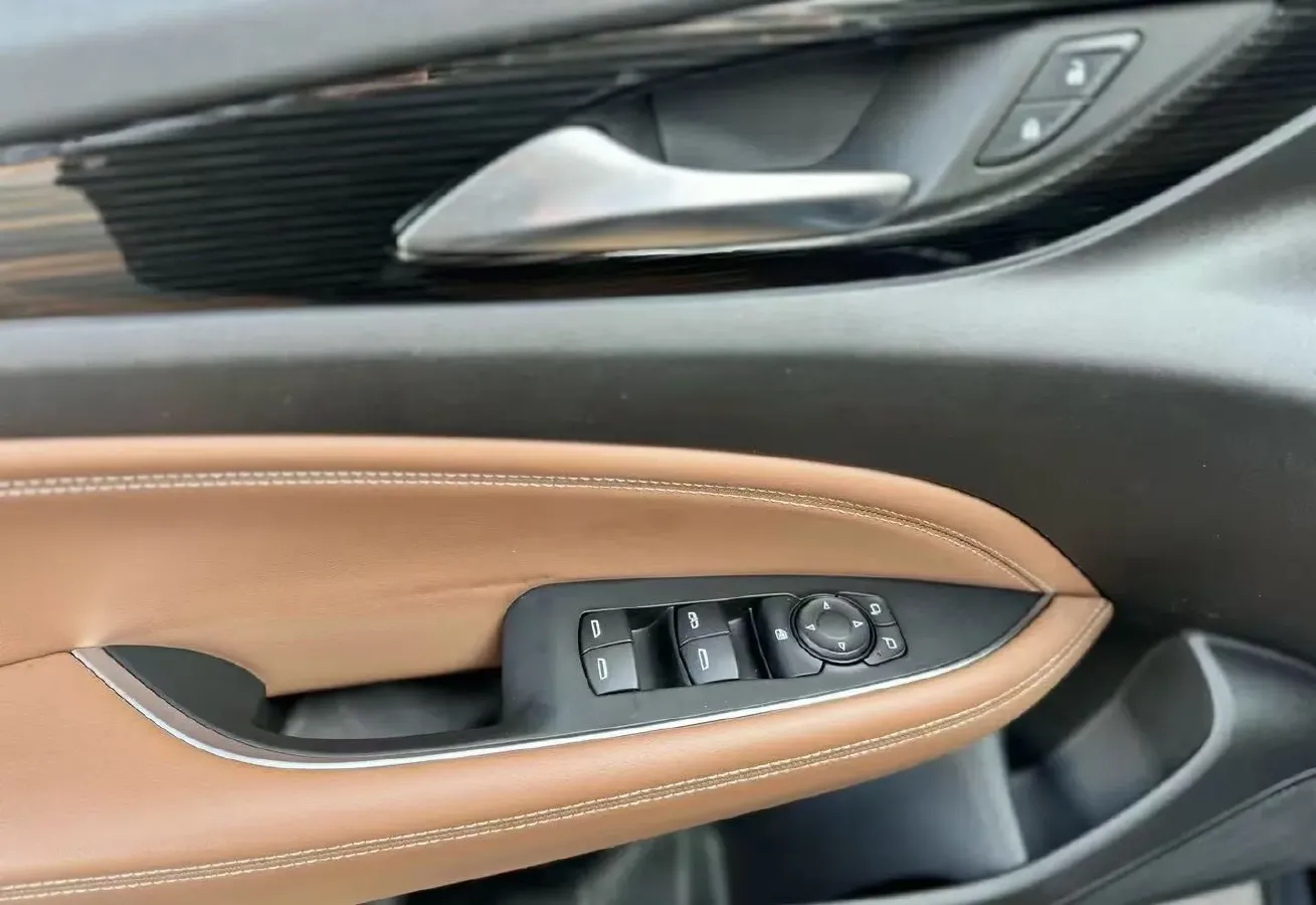 2020 Buick Larcosse 2.0T 237HP L4 9AT,autocango,china used car exporter,china ev exporter,chinese used car exporter,chinese used ev exporter