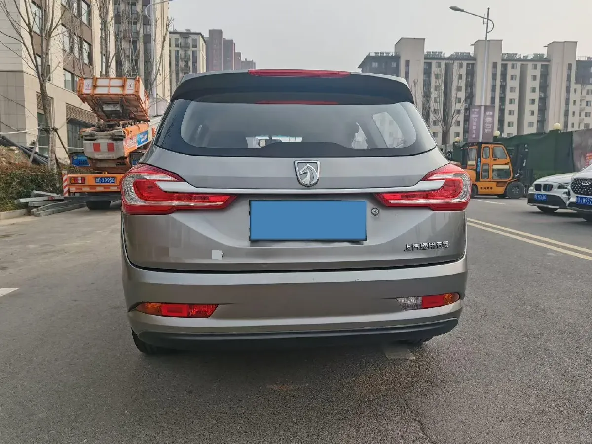 2017 BaoJun 310W 1.2L 82HP L4 6MT,autocango,china used car exporter,china ev exporter,chinese used car exporter,chinese used ev exporter
