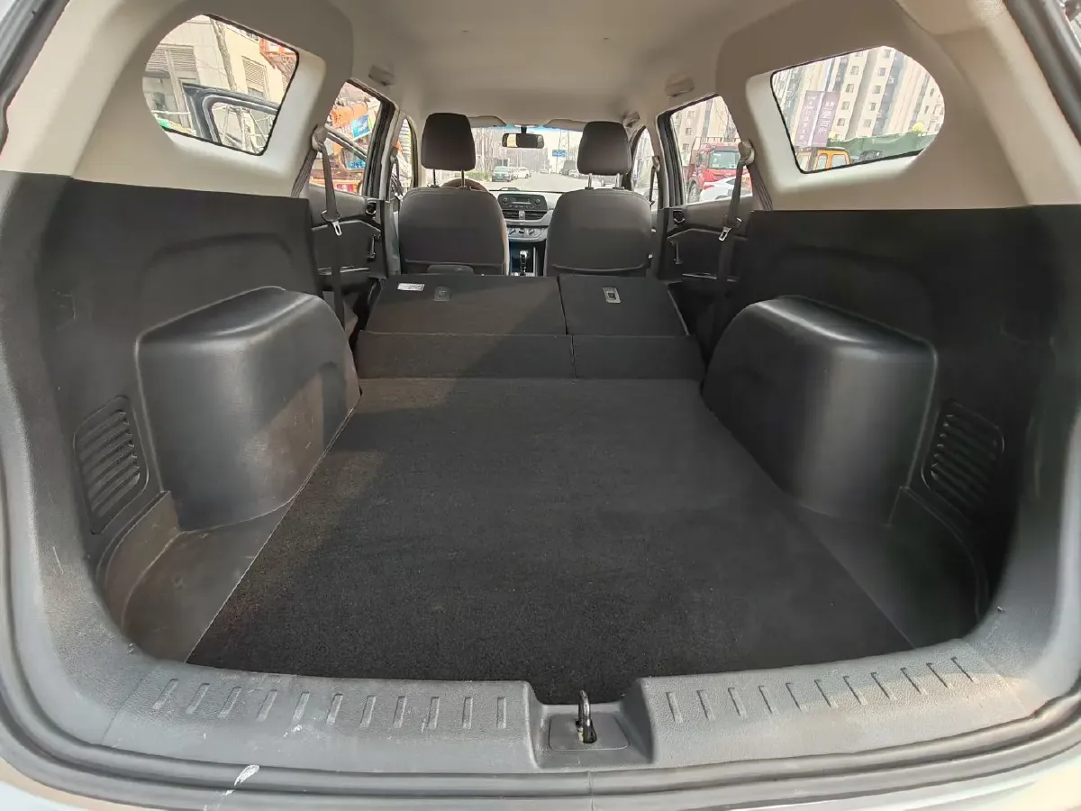 2017 BaoJun 310W 1.2L 82HP L4 6MT,autocango,china used car exporter,china ev exporter,chinese used car exporter,chinese used ev exporter