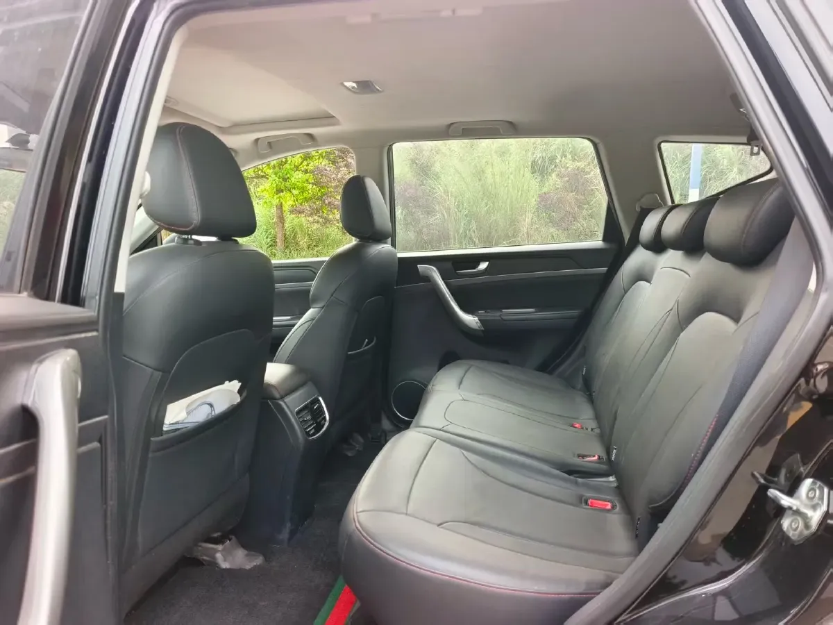 2019 Haval M6 1.5T 150HP L4 7DCT,autocango,china used car exporter,china ev exporter,chinese used car exporter,chinese used ev exporter