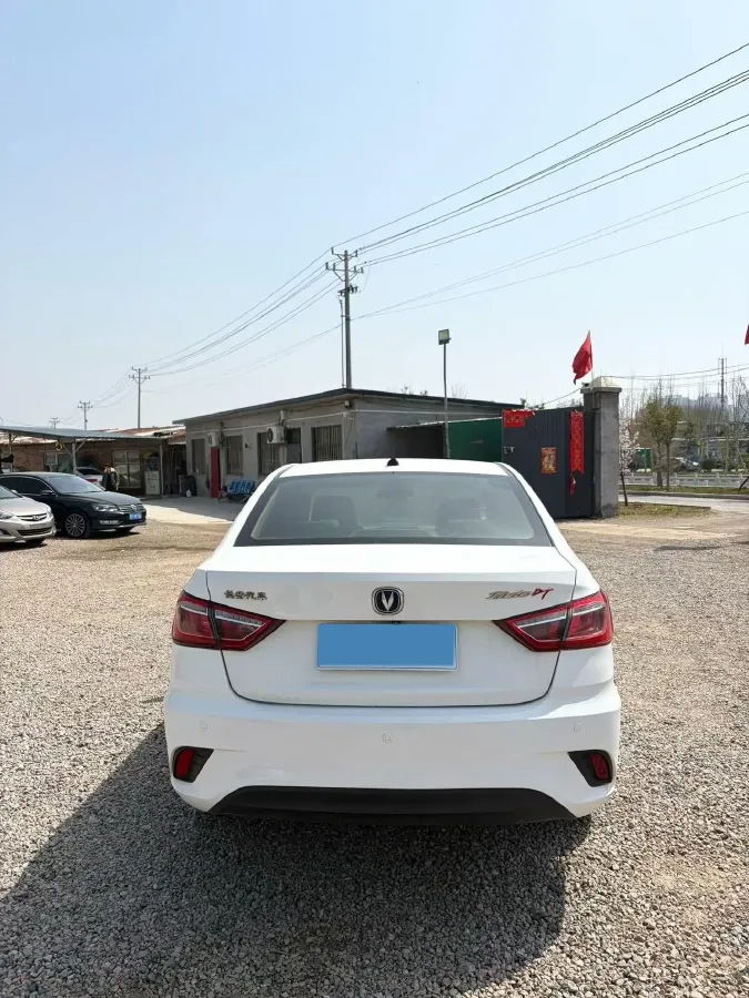 2019 ChangAn Eado DT 1.6L 125HP L4 5MT,autocango,china used car exporter,china ev exporter,chinese used car exporter,chinese used ev exporter