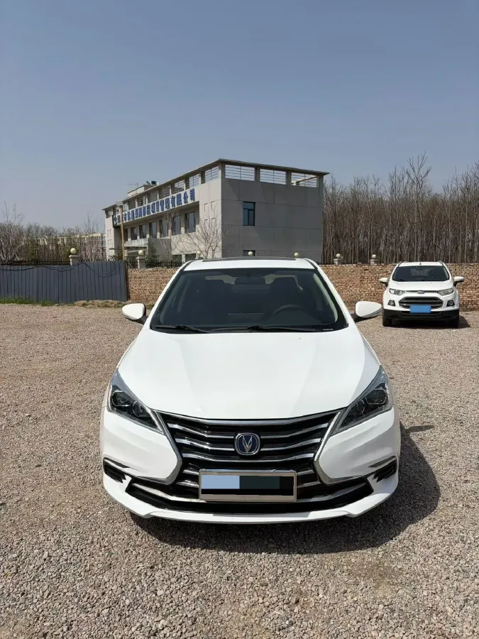 2019 ChangAn Eado DT 1.6L 125HP L4 5MT,autocango,china used car exporter,china ev exporter,chinese used car exporter,chinese used ev exporter