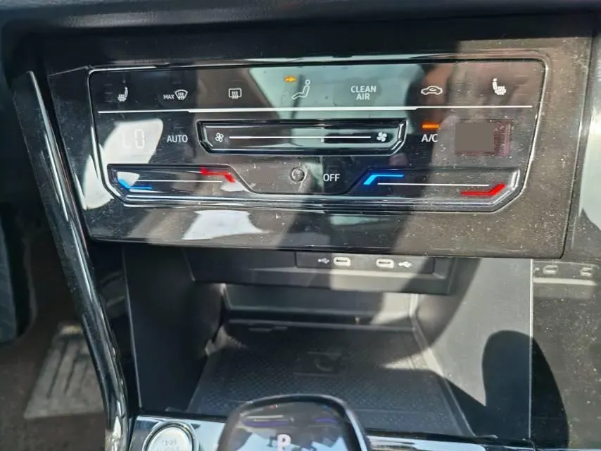 2023 Volkswagen Tayron 2.0T 220HP L4 7DCT,autocango,china used car exporter,china ev exporter,chinese used car exporter,chinese used ev exporter