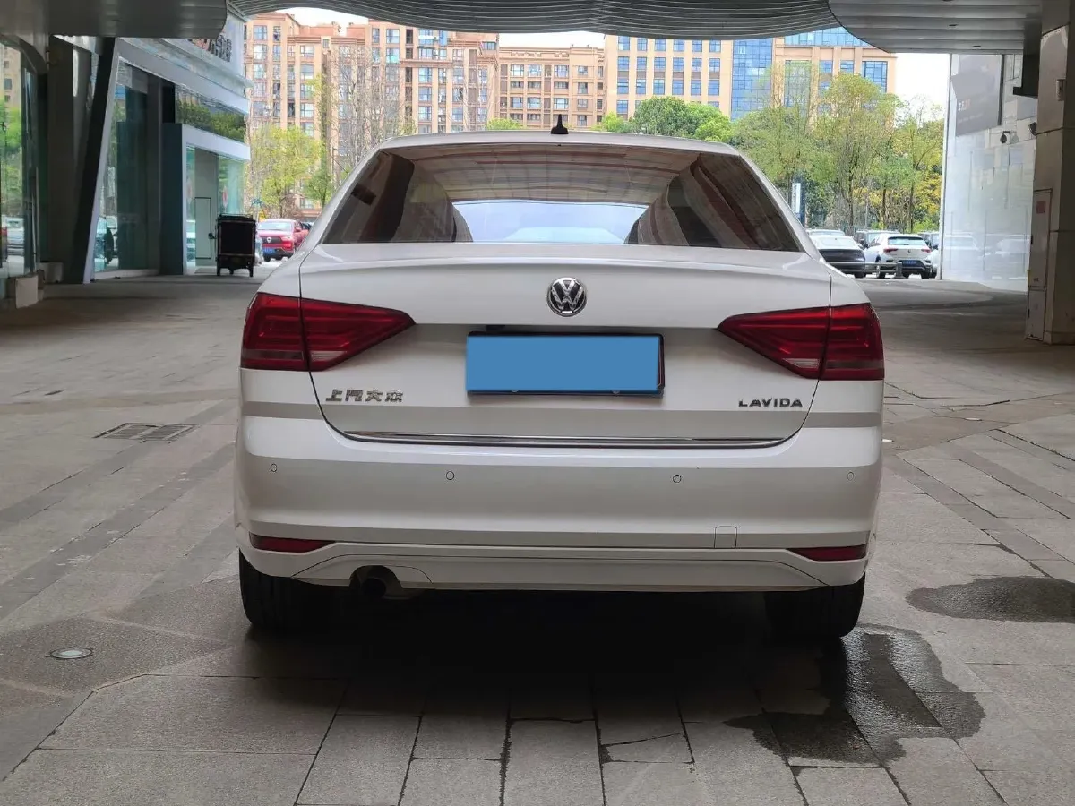 2017 Zotye Damy X7 1.8T 177HP L4 5MT,autocango,china used car exporter,china ev exporter,chinese used car exporter,chinese used ev exporter