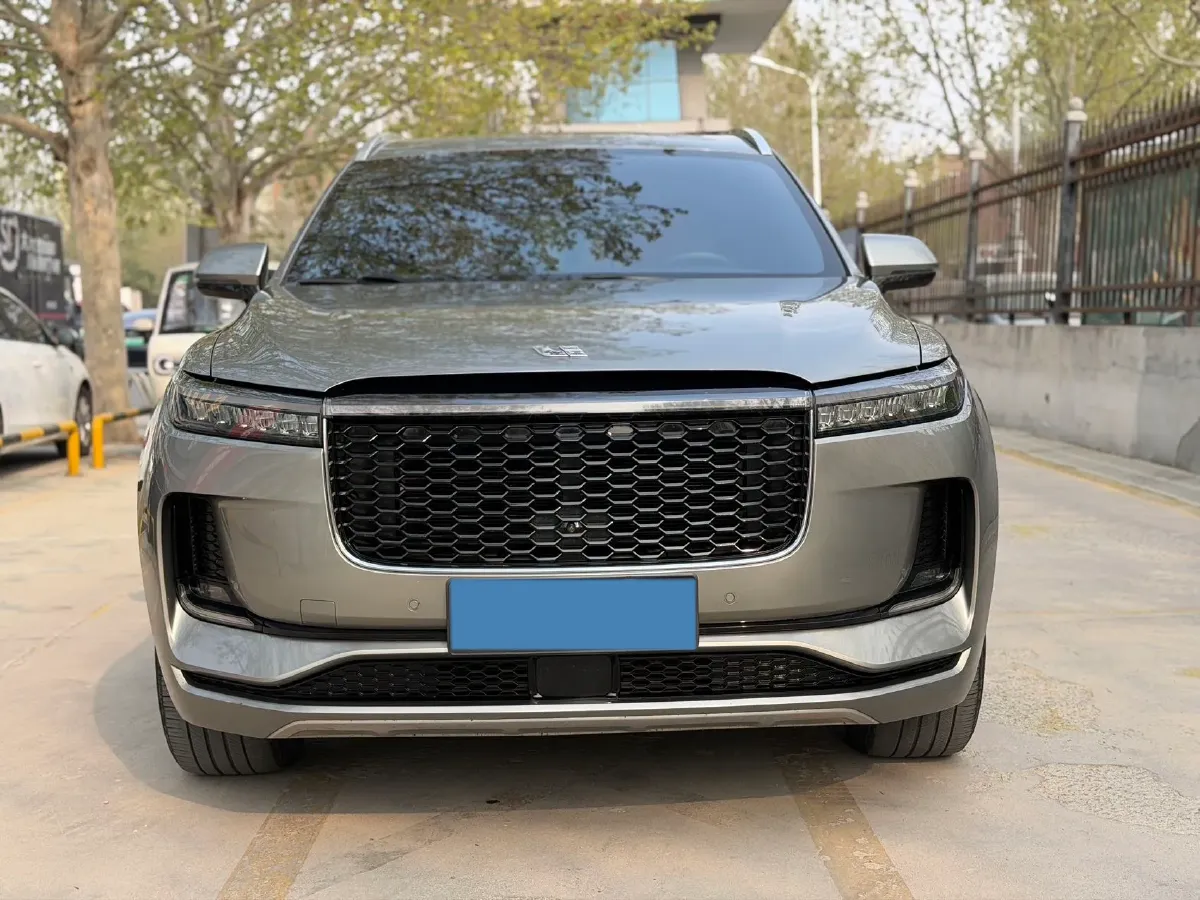 2021 Li ONE Range Extended 131HP REEV 40.5KWH,autocango,china used car exporter,china ev exporter,chinese used car exporter,chinese used ev exporter