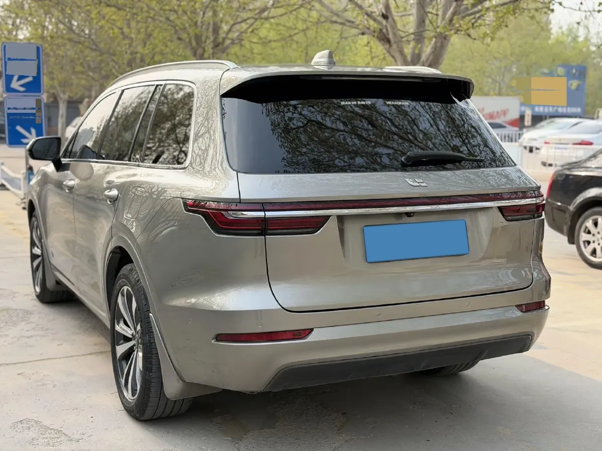 2021 Li ONE Range Extended 131HP REEV 40.5KWH,autocango,china used car exporter,china ev exporter,chinese used car exporter,chinese used ev exporter