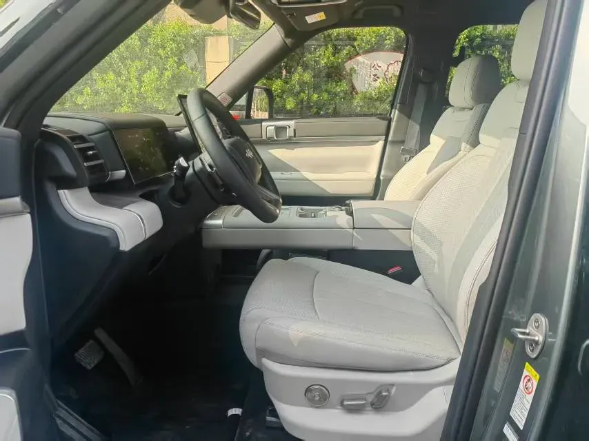 2025 FangChengBao Tai 7 1.5T 156HP L4 E-CVT PHEV,autocango,china used car exporter,china ev exporter,chinese used car exporter,chinese used ev exporter