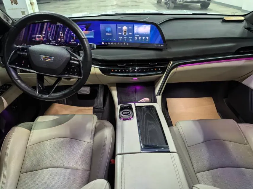 2023 Cadillac CT6 2.0T 237HP L4 10AT,autocango,china used car exporter,china ev exporter,chinese used car exporter,chinese used ev exporter