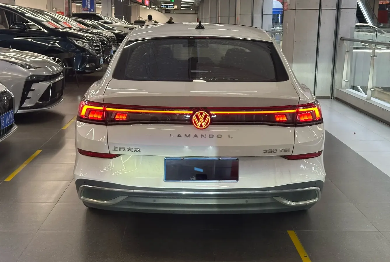2023 Volkswagen Lamando 1.4T 150HP L4 7DCT,autocango,china used car exporter,china ev exporter,chinese used car exporter,chinese used ev exporter