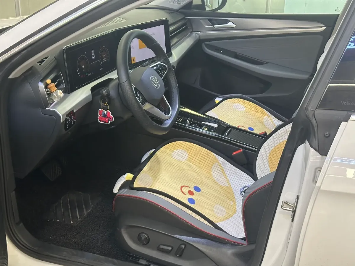 2023 Volkswagen Lamando 1.4T 150HP L4 7DCT,autocango,china used car exporter,china ev exporter,chinese used car exporter,chinese used ev exporter