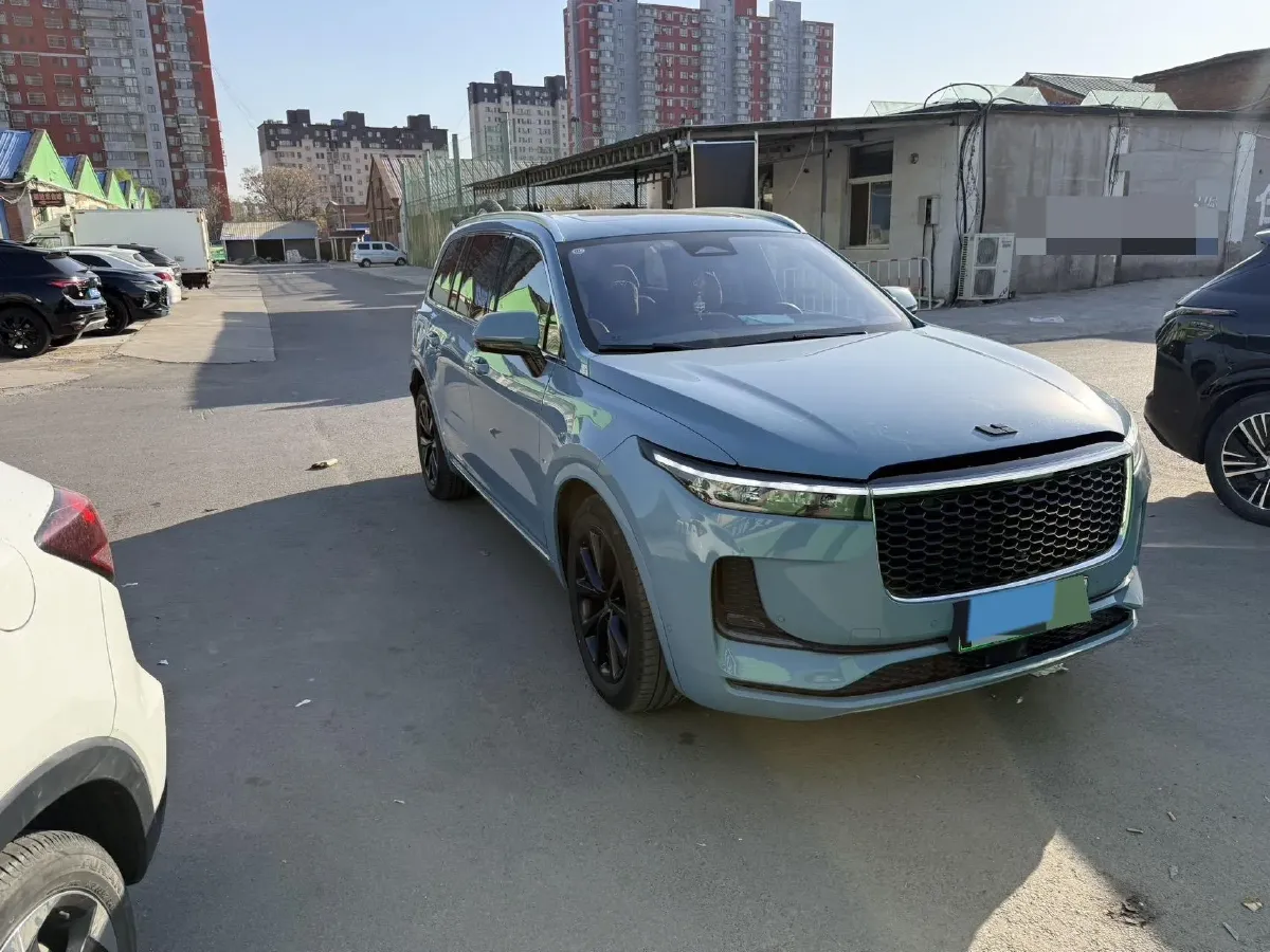 2021 Li ONE Range Extended 131HP REEV 40.5KWH,autocango,china used car exporter,china ev exporter,chinese used car exporter,chinese used ev exporter