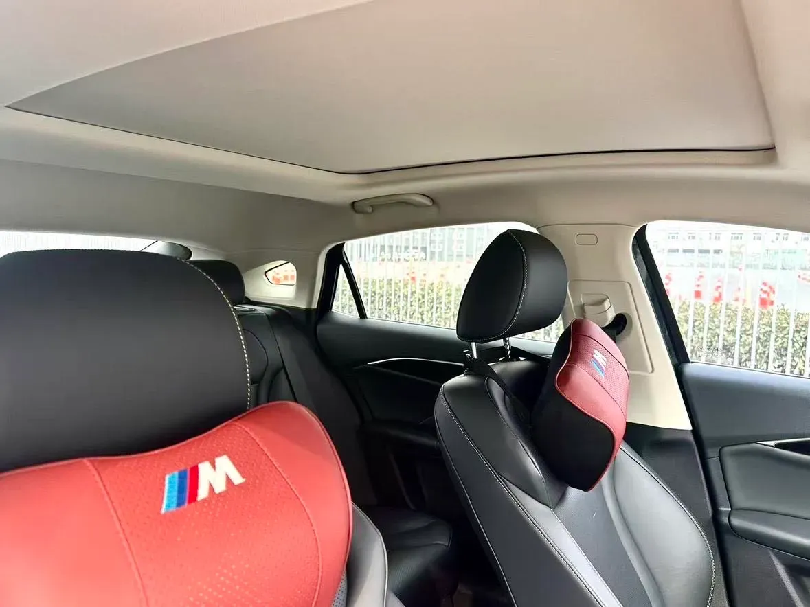 2023 Bestune B70 1.5T 169HP L4 7DCT,autocango,china used car exporter,china ev exporter,chinese used car exporter,chinese used ev exporter