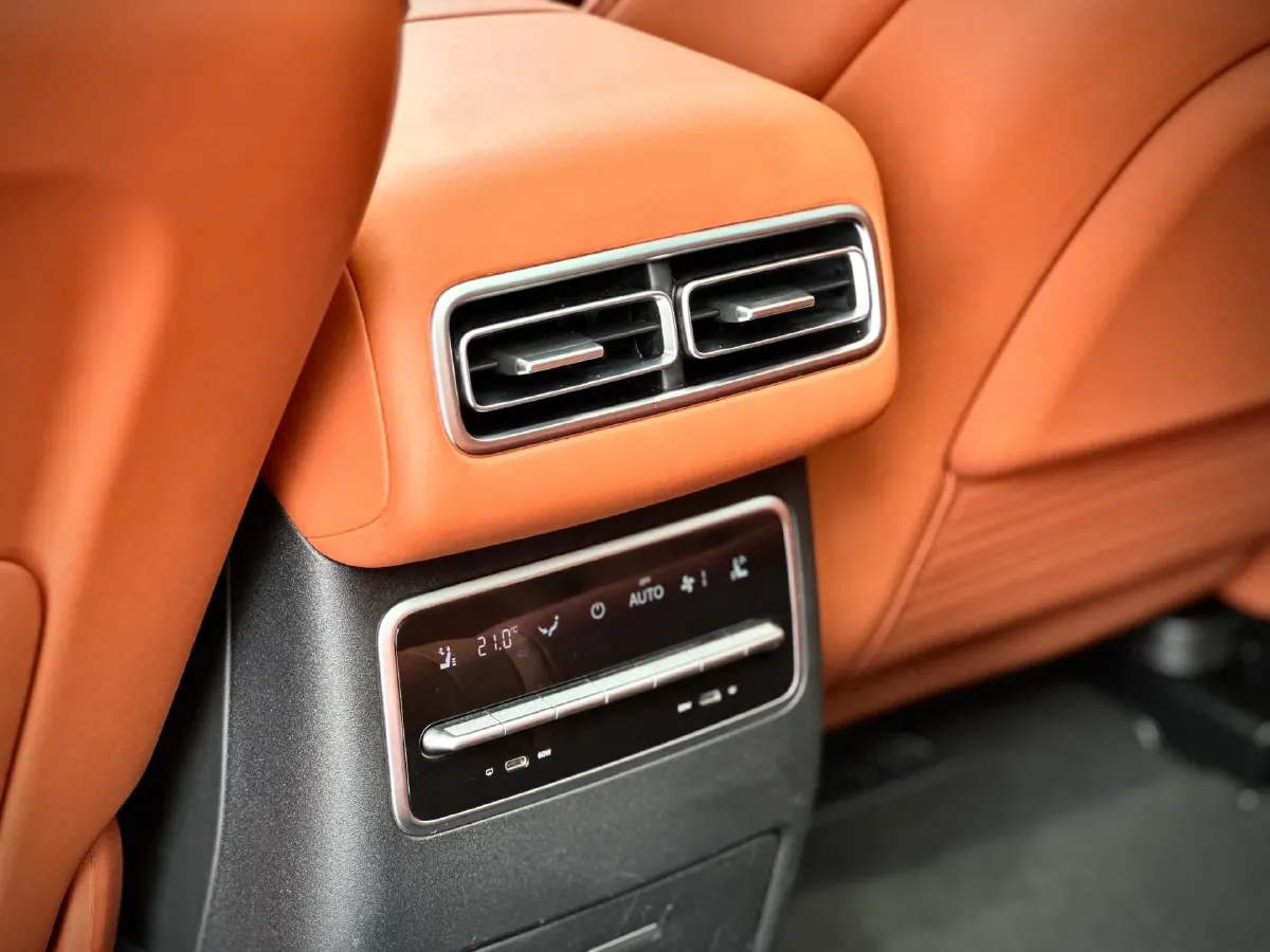 2023 Hyundai Palisade 3.5L 272HP V6 8AT,autocango,china used car exporter,china ev exporter,chinese used car exporter,chinese used ev exporter