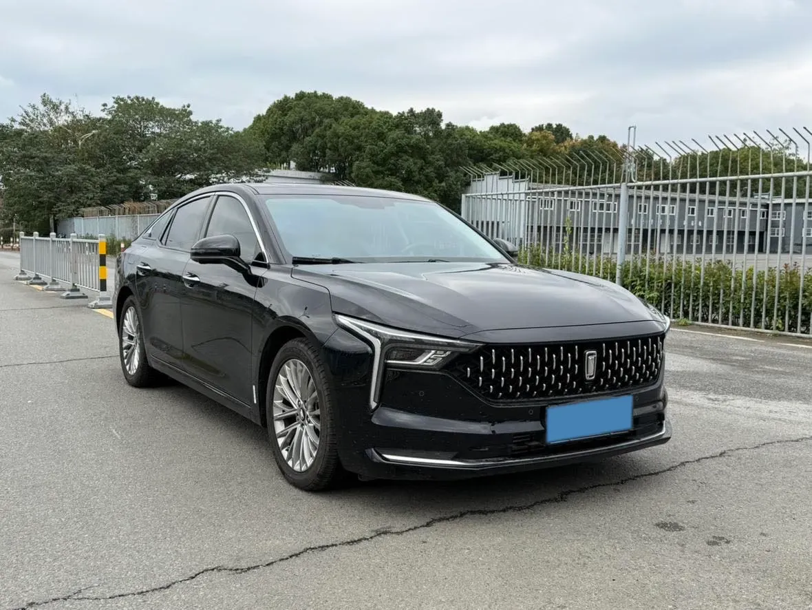 2023 Bestune B70 1.5T 169HP L4 7DCT,autocango,china used car exporter,china ev exporter,chinese used car exporter,chinese used ev exporter