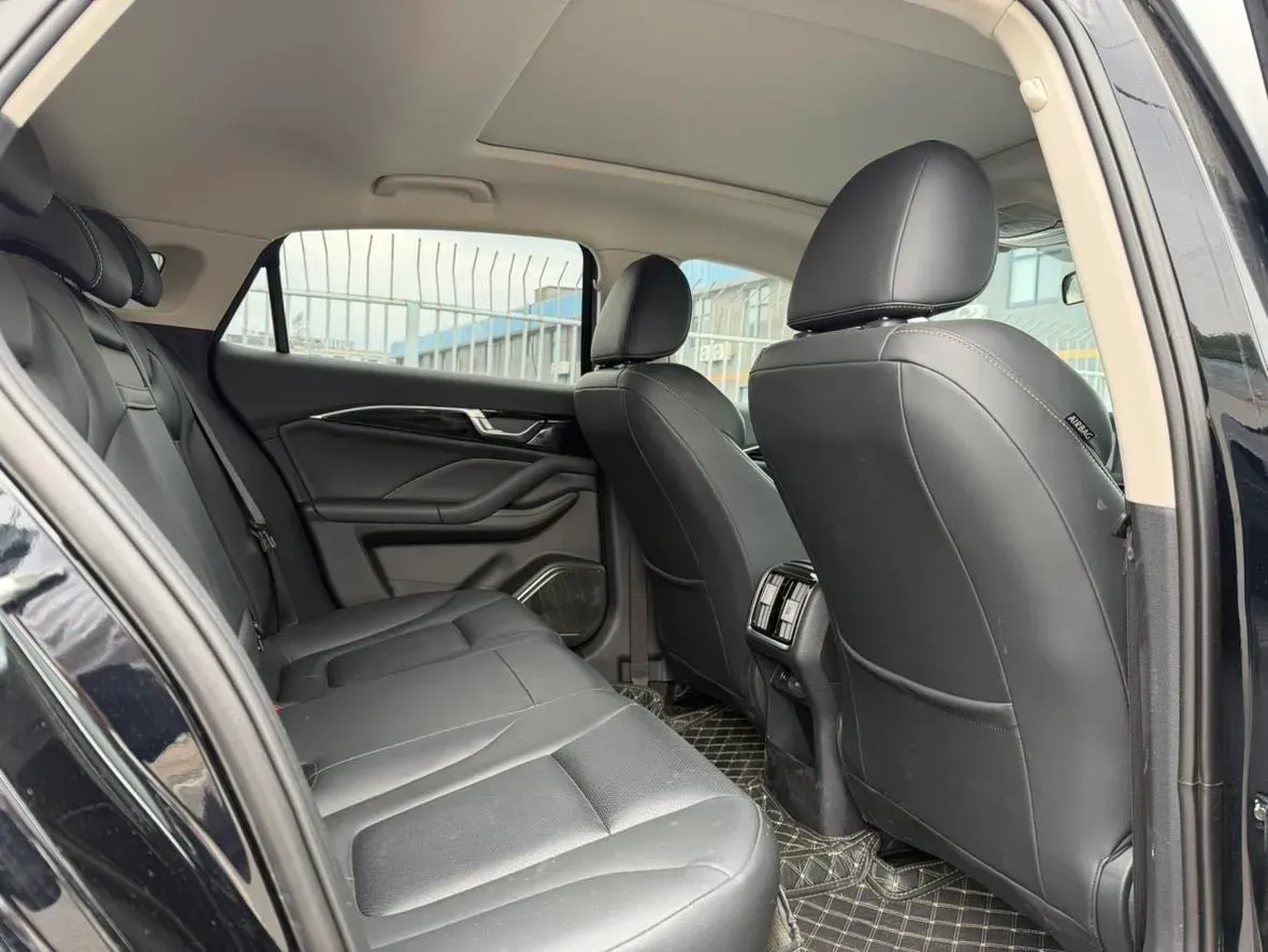 2023 Bestune B70 1.5T 169HP L4 7DCT,autocango,china used car exporter,china ev exporter,chinese used car exporter,chinese used ev exporter