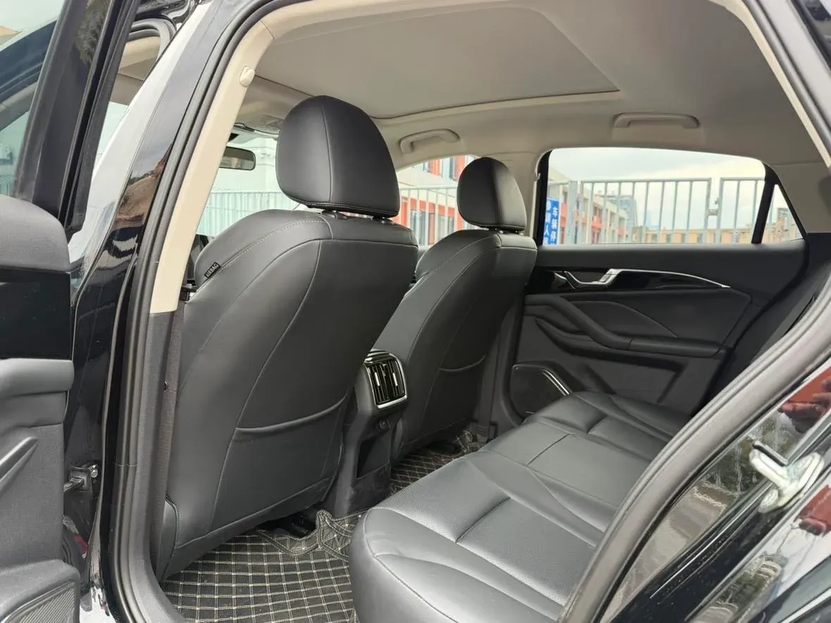 2023 Bestune B70 1.5T 169HP L4 7DCT,autocango,china used car exporter,china ev exporter,chinese used car exporter,chinese used ev exporter