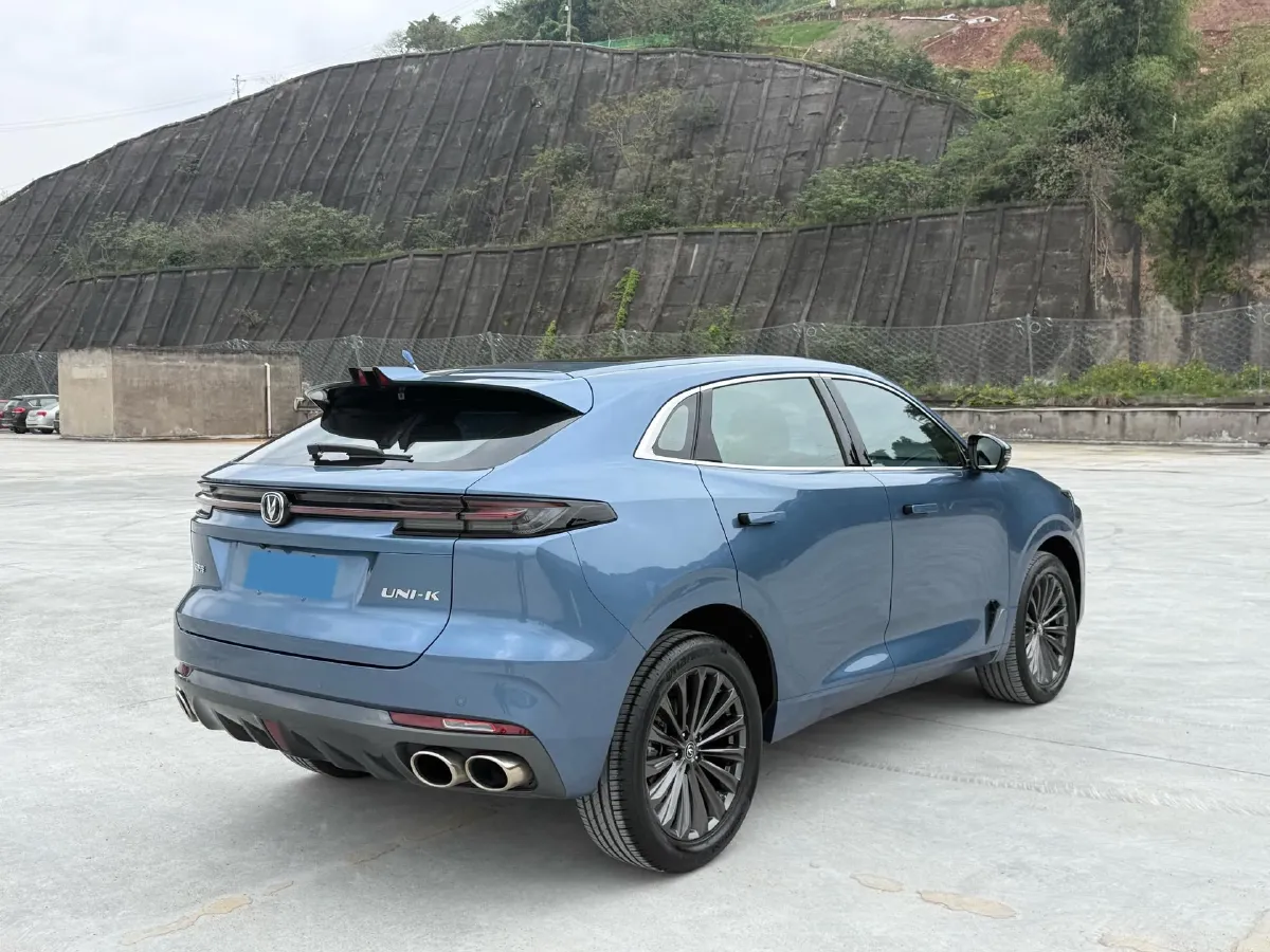 2021 ChangAn UNI-K 2.0T 233HP L4 8AT,autocango,china used car exporter,china ev exporter,chinese used car exporter,chinese used ev exporter