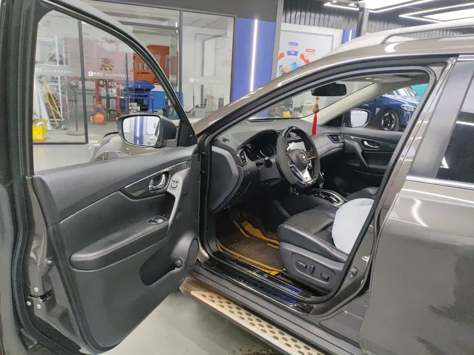 2020 Nissan X-Trail 2.0L 154HP L4 CVT,autocango,china used car exporter,china ev exporter,chinese used car exporter,chinese used ev exporter