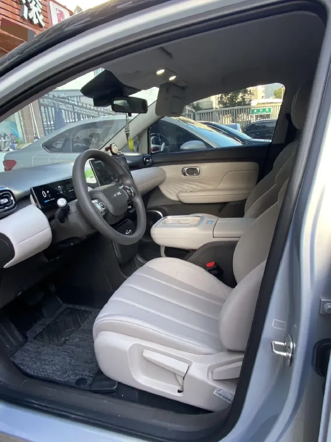 2025 Aion AION UT BEV,autocango,china used car exporter,china ev exporter,chinese used car exporter,chinese used ev exporter