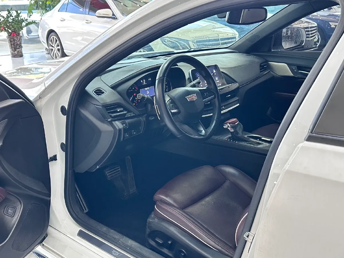 2020 Cadillac CT4 2.0T 237HP L4 8AT,autocango,china used car exporter,china ev exporter,chinese used car exporter,chinese used ev exporter